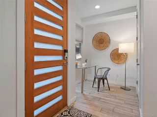 Photo #4: 2122916 Listing