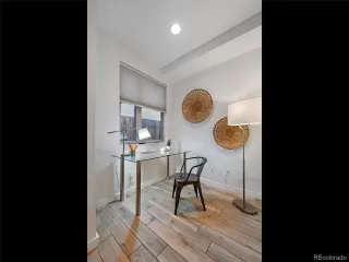 Photo #5: 2122916 Listing