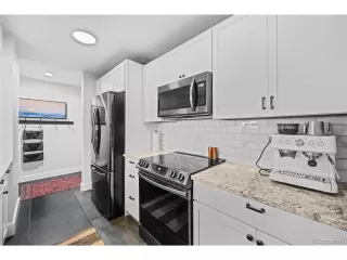 Photo #4: 2123245 Listing