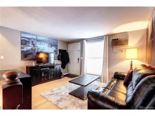 Photo #2: 2124934 Listing