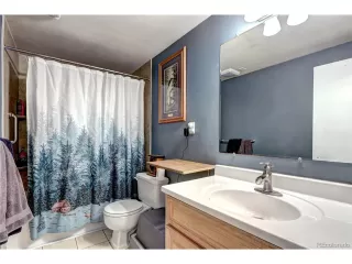 Photo #6: 2124934 Listing