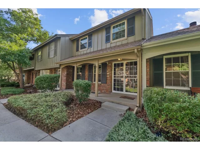MLS: 2125607 Condo For Sale