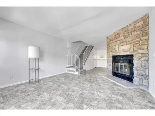 Photo #6: 2125672 Listing 