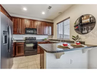 Photo #5: 2126795 Listing 