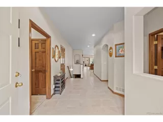 Photo #6: 2127116 Listing