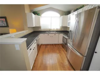 Photo #5: 2127616 Listing 