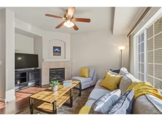 Photo #2: 2128471 Listing