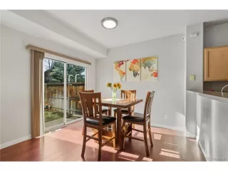 Photo #5: 2128471 Listing