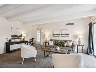 Photo #3: 2128754 Listing