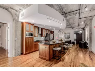 Photo #6: 2129719 Listing 