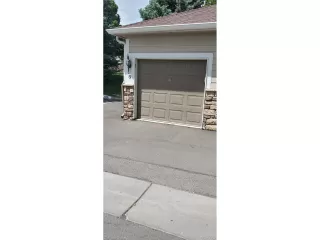 Photo #2: 2131589 Listing