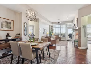 Photo #2: 2131597 Listing 