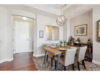 Photo #3: 2131597 Listing 