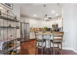 Photo #4: 2131597 Listing 