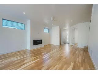 Photo #2: 2131893 Listing