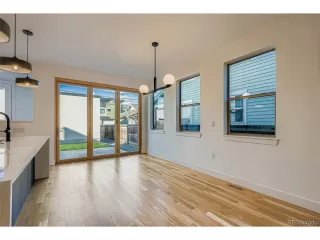 Photo #4: 2131893 Listing