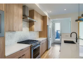 Photo #6: 2131893 Listing