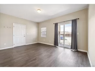 Photo #2: 2133095 Listing