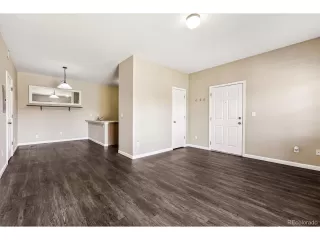 Photo #4: 2133095 Listing