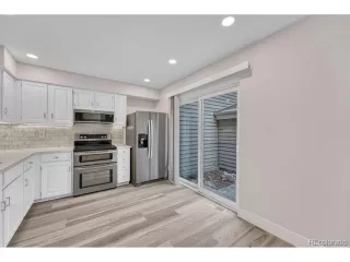 Photo #4: 2133617 Listing 