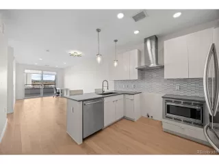 Photo #2: 2134239 Listing