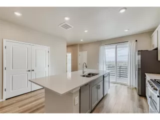 Photo #6: 2134559 Listing 