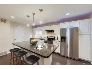 Photo #4: 2135777 Listing