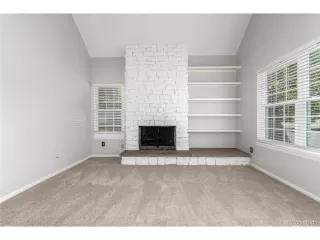 Photo #5: 2135848 Listing