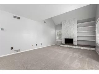 Photo #6: 2135848 Listing