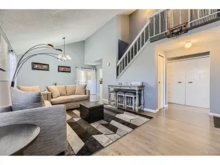 Photo #2: 2136567 Listing