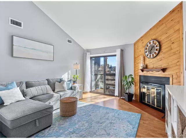 MLS: 2137723 Condo For Sale