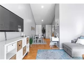 Photo #4: 2137723 Listing 