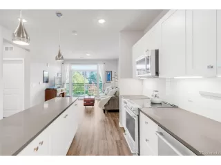 Photo #6: 2138719 Listing