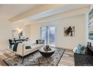 Photo #4: 2139468 Listing