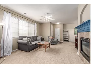 Photo #6: 2142384 Listing