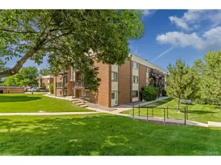 Photo #2: 2143204 Listing