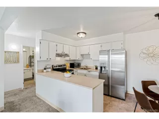 Photo #5: 2143204 Listing