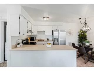 Photo #6: 2143204 Listing