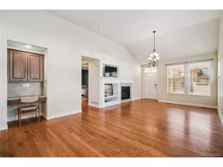 Photo #4: 2143995 Listing