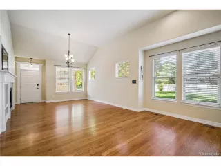 Photo #6: 2143995 Listing