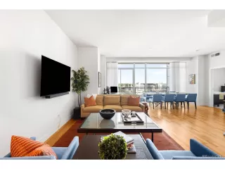 Photo #5: 2145445 Listing