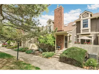 Photo #2: 2147898 Listing