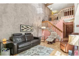 Photo #5: 2147898 Listing