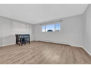 Photo #5: 2150281 Listing 