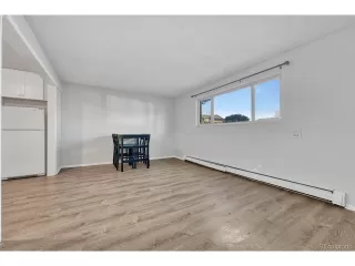 Photo #6: 2150281 Listing 