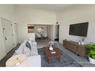 Photo #6: 2152622 Listing