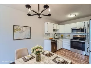 Photo #2: 2156629 Listing