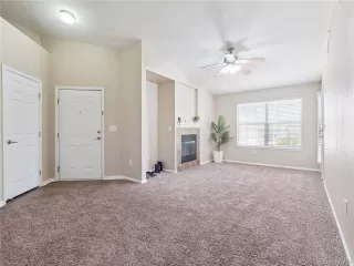 Photo #3: 2159742 Listing