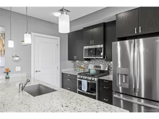 Photo #6: 2160875 Listing