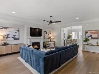 Photo #3: 2160900 Listing 